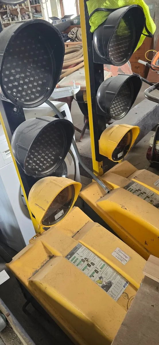Temporary Traffic lights, Count down - Image 1