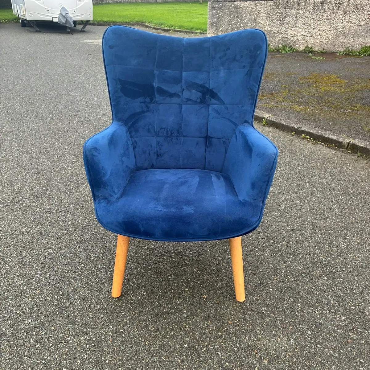 Fab! Navy velvet accent Armchair - Image 1
