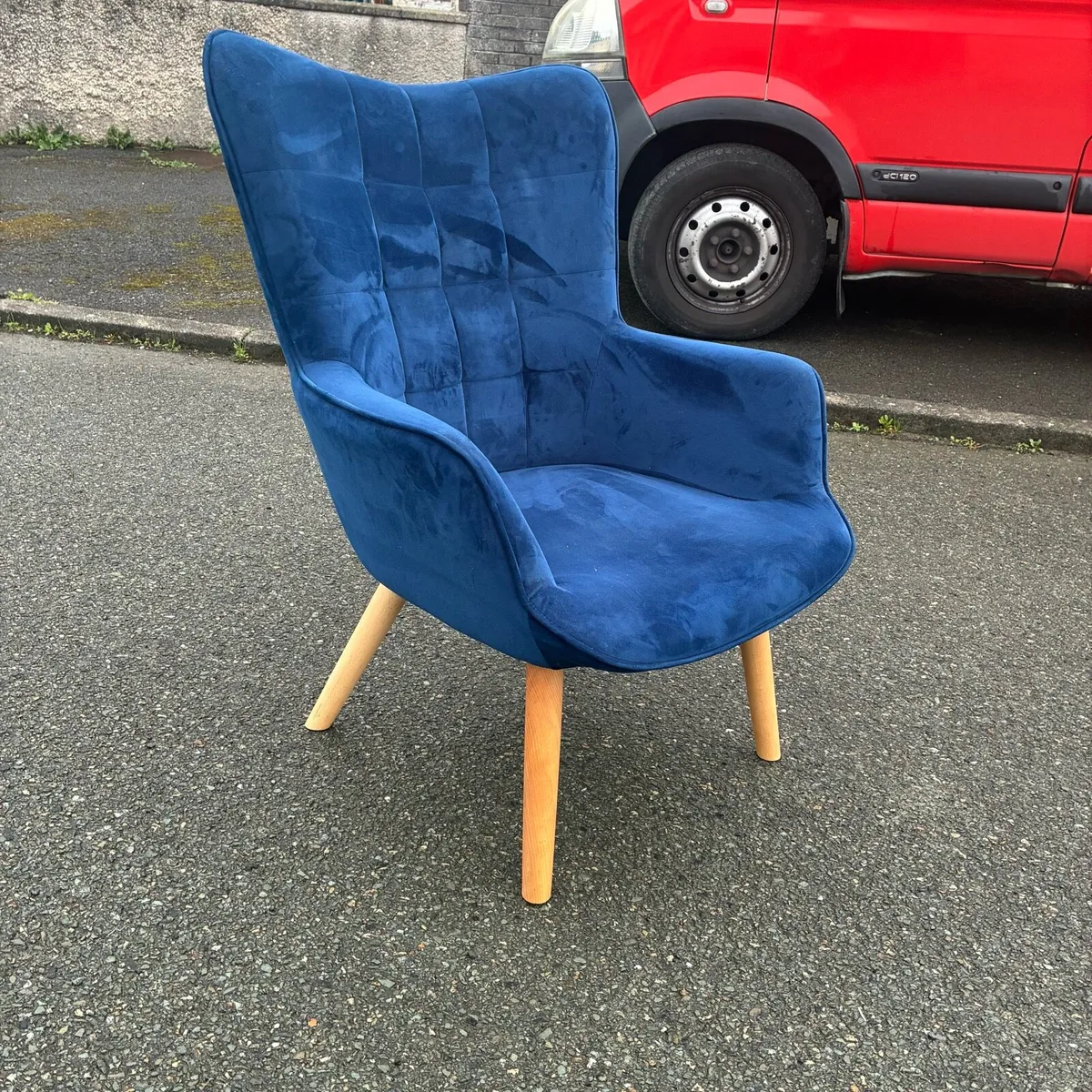 Fab! Navy velvet accent Armchair - Image 2