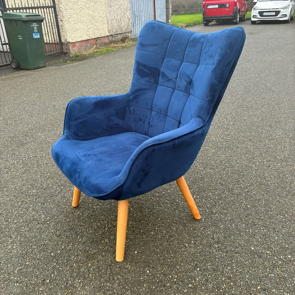 Fab! Navy velvet accent Armchair - Image 3