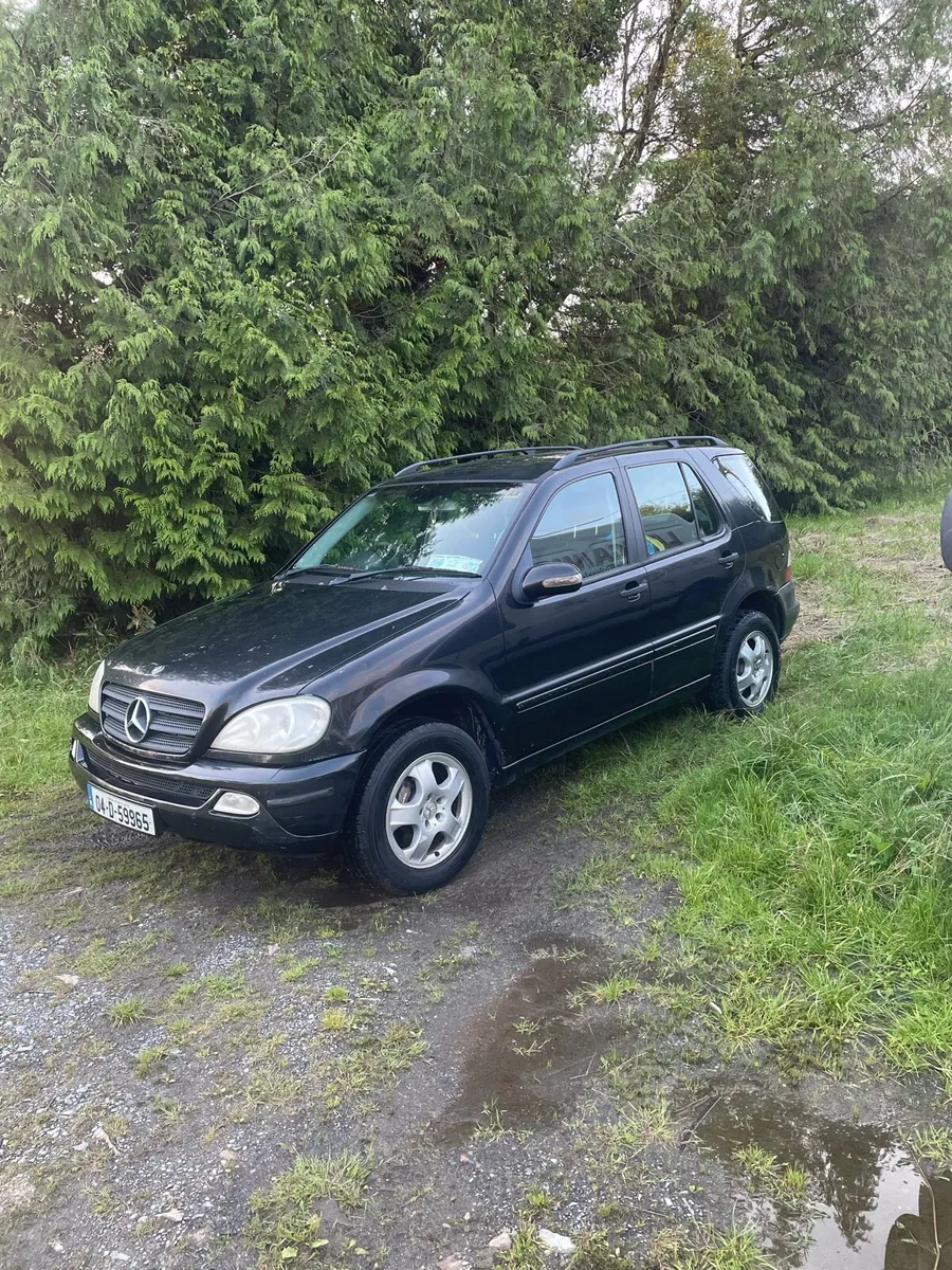 Mercedes Benz ML270 Tax & CVRT 2 seater - Image 2