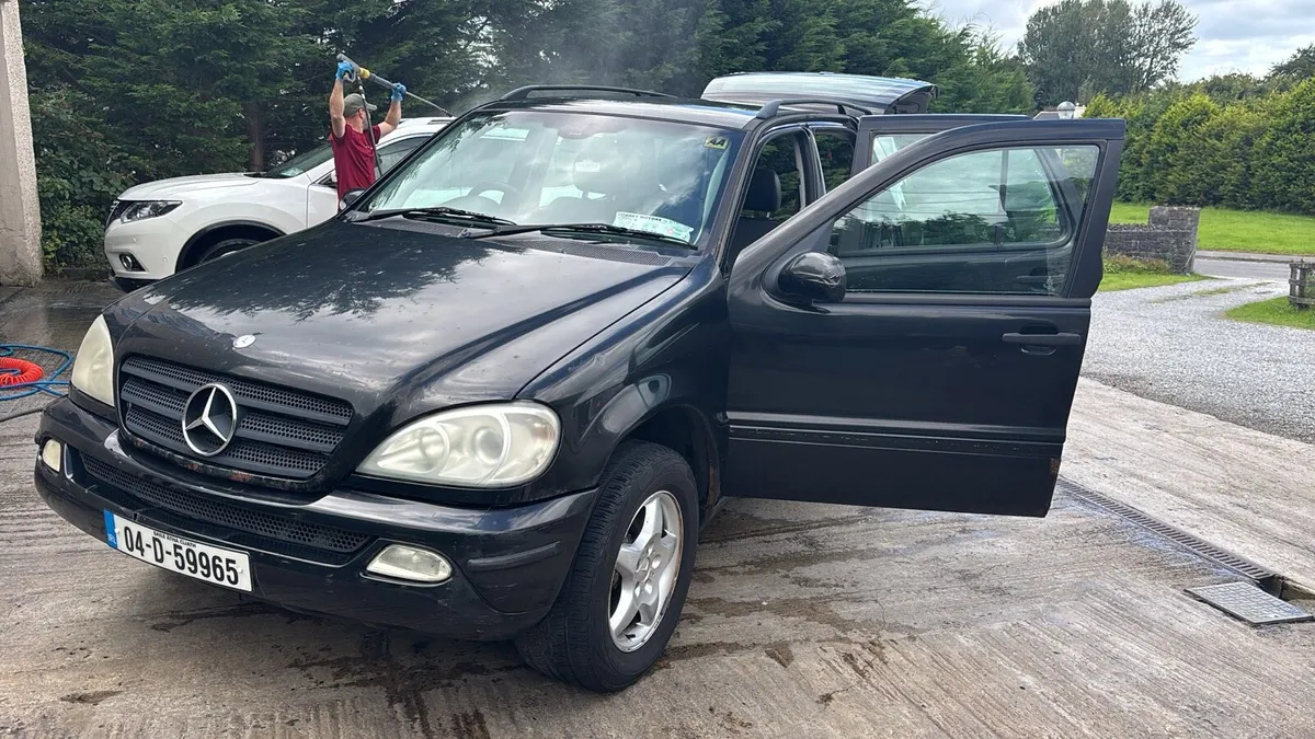 Mercedes Benz ML270 Tax & CVRT 2 seater - Image 1