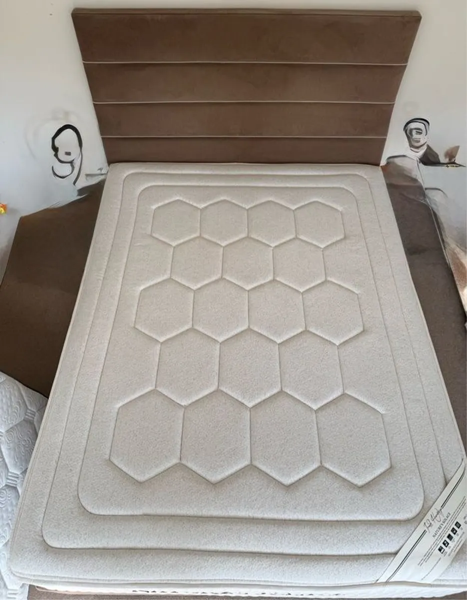 Natures Solace King Mattress Only 4 Months Old - Image 1