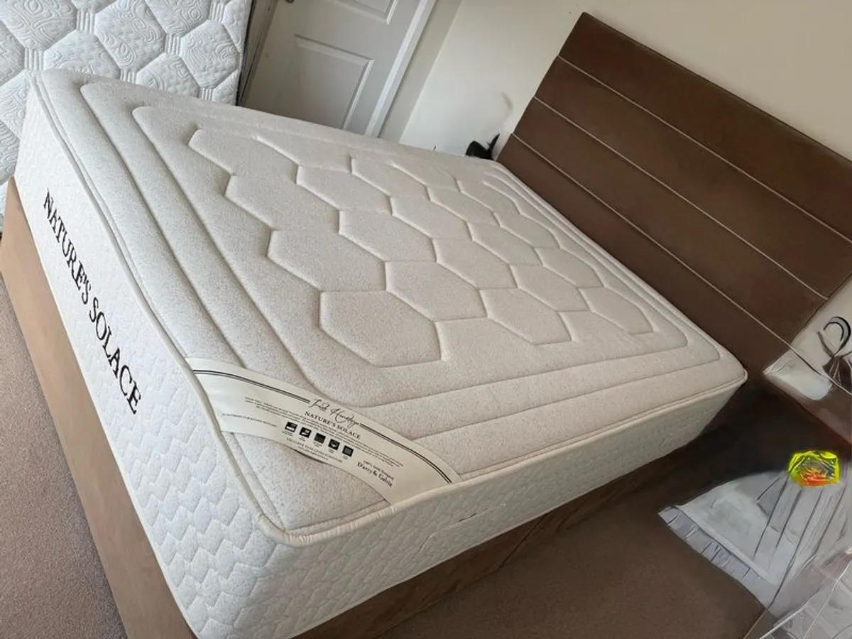 Natures Solace King Mattress Only 4 Months Old - Image 2