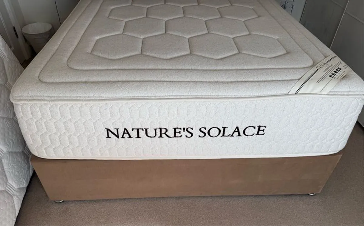 Natures Solace King Mattress Only 4 Months Old - Image 4