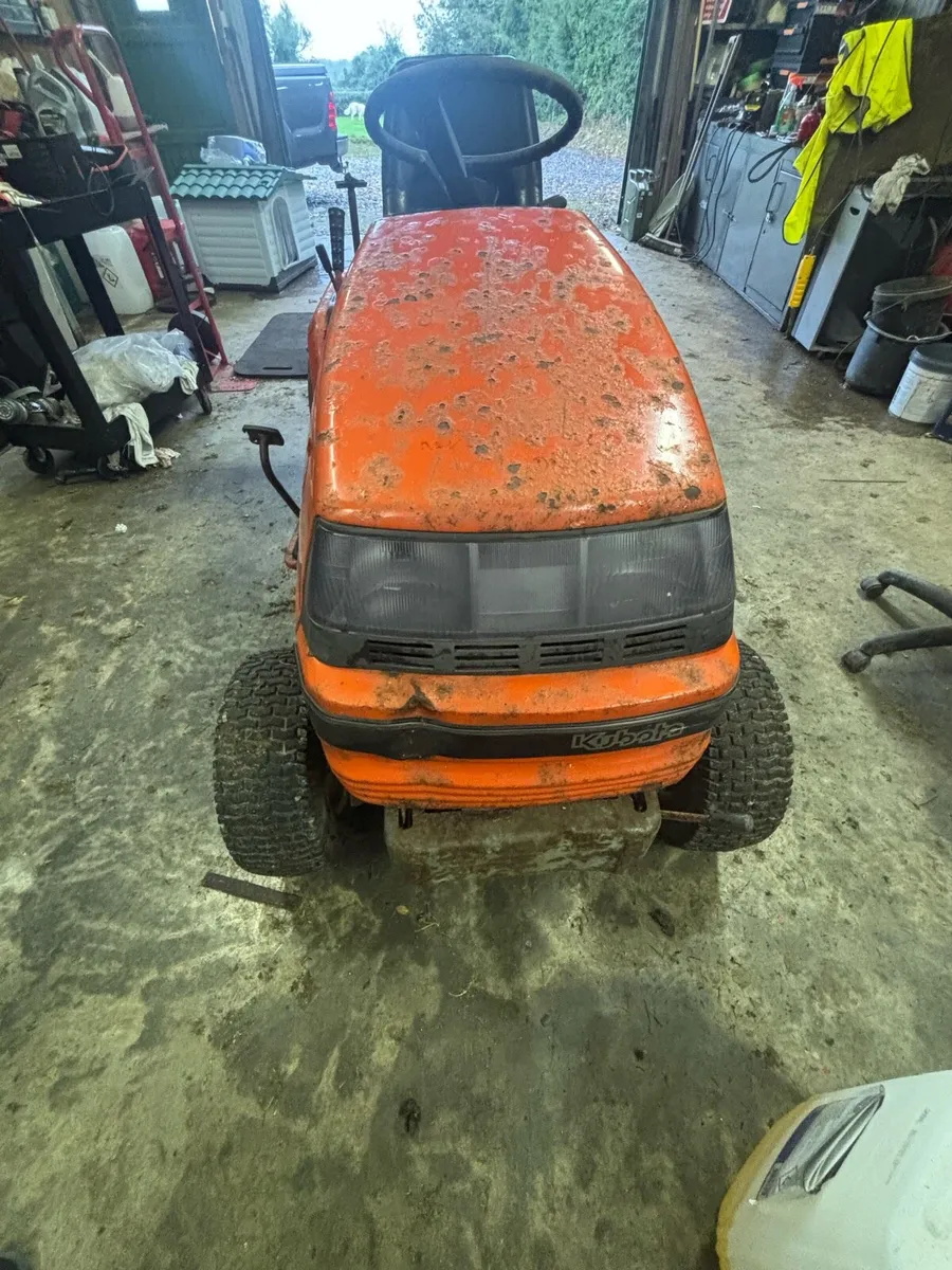 Kubota G1700 tractor only no deck - Image 1