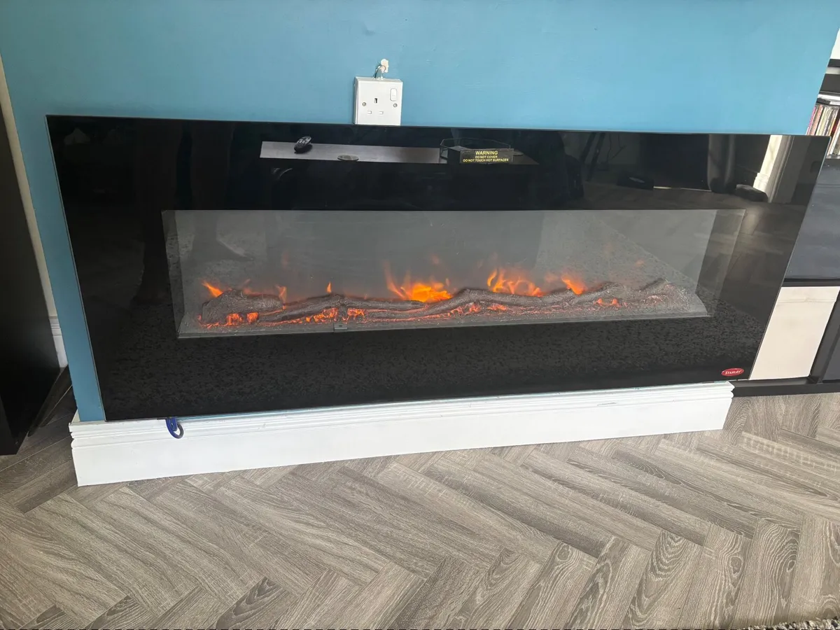 Stanley ARWH 140” model Electric wall heater - Image 4