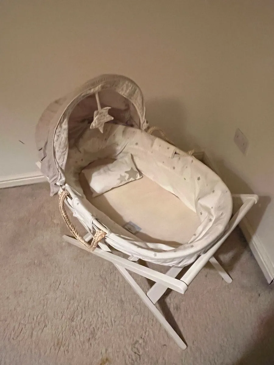 Moses Basket - Image 1