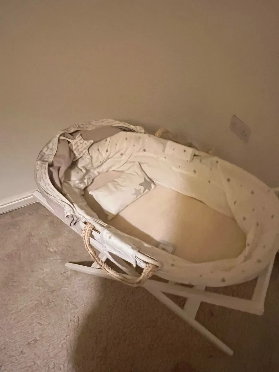 Moses Basket - Image 2