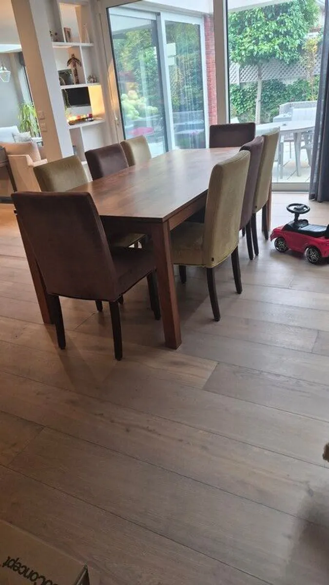 Dining Table & chairs - Image 1