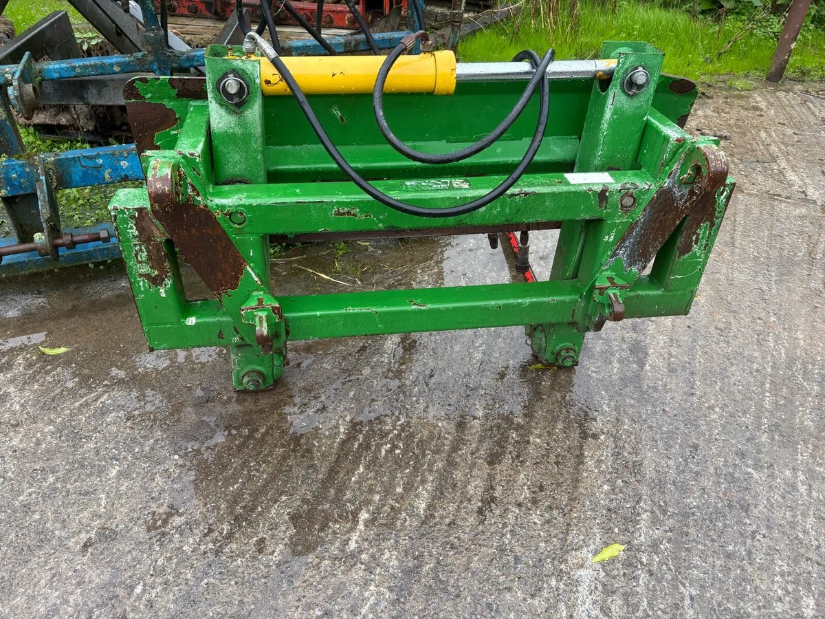 Tanco 4ft grab and Rossmore bale handler - Image 3