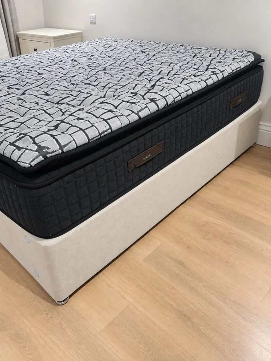 Superking Mattress and Base - Image 4