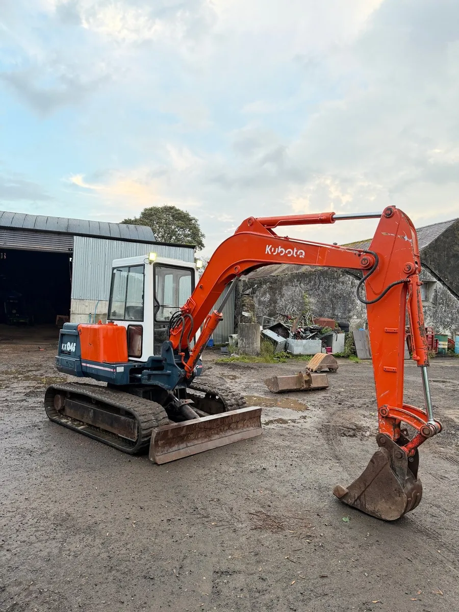 Kubota KX045 Digger - Image 2