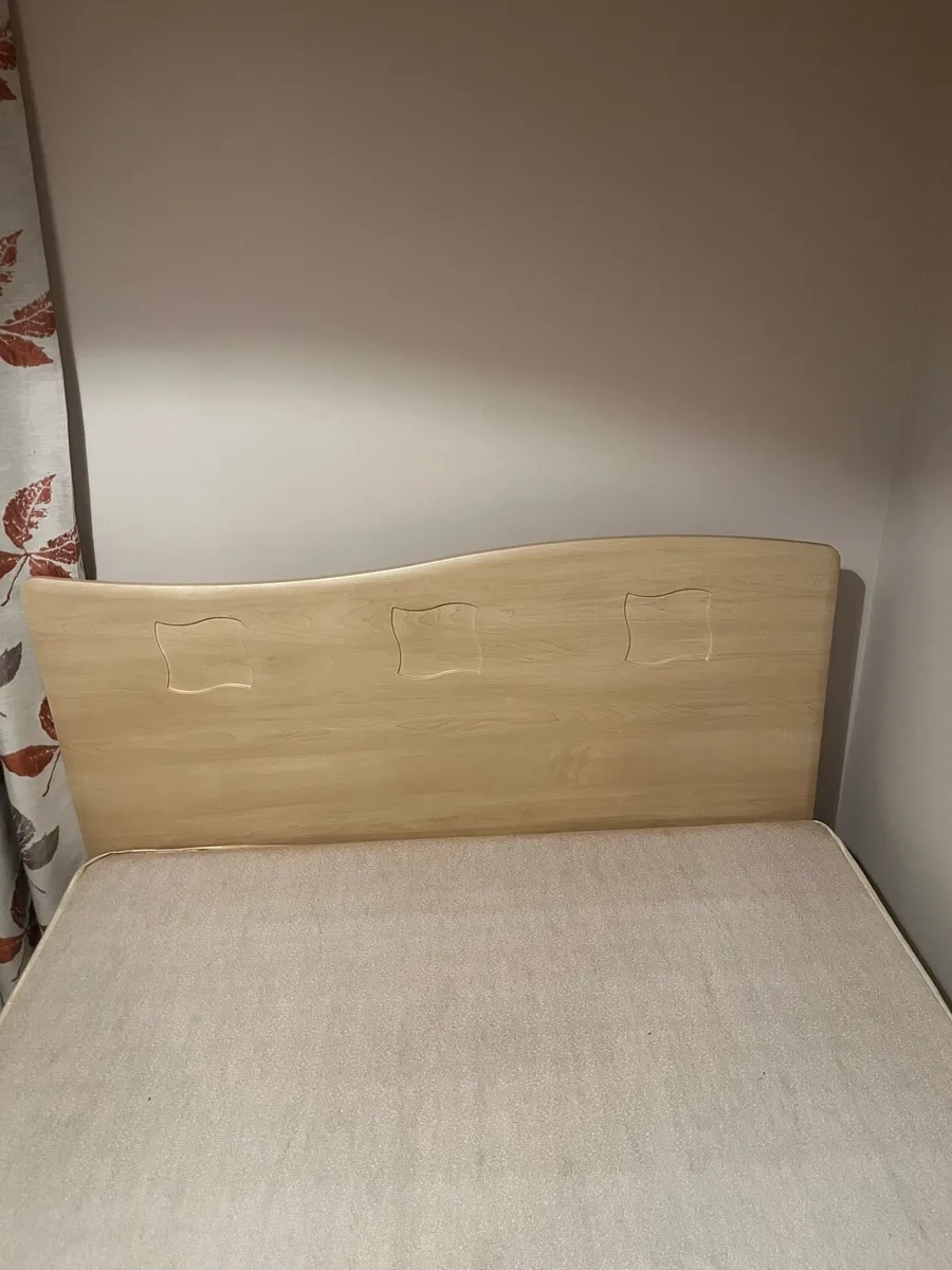 Double bed & Mattress included - Image 4