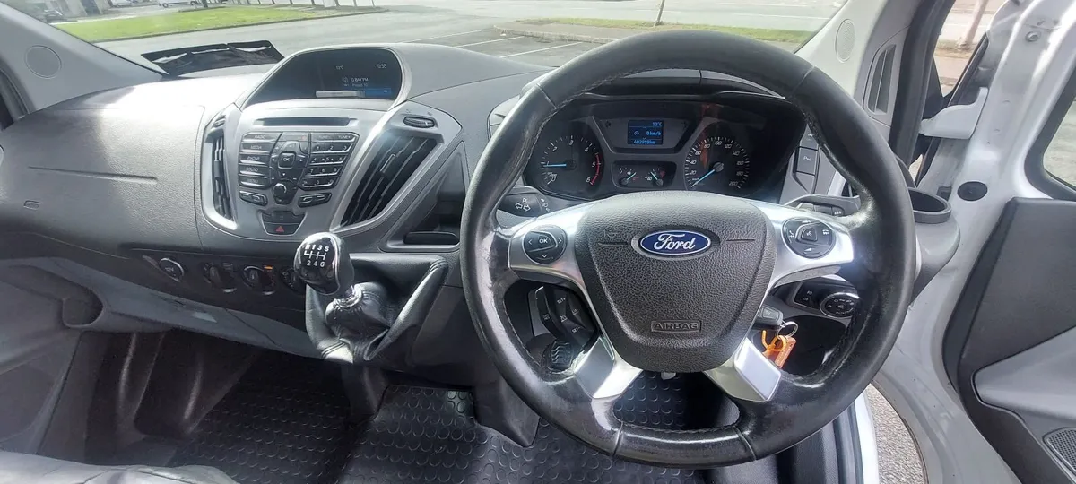 Ford Transit 2018 - Image 2