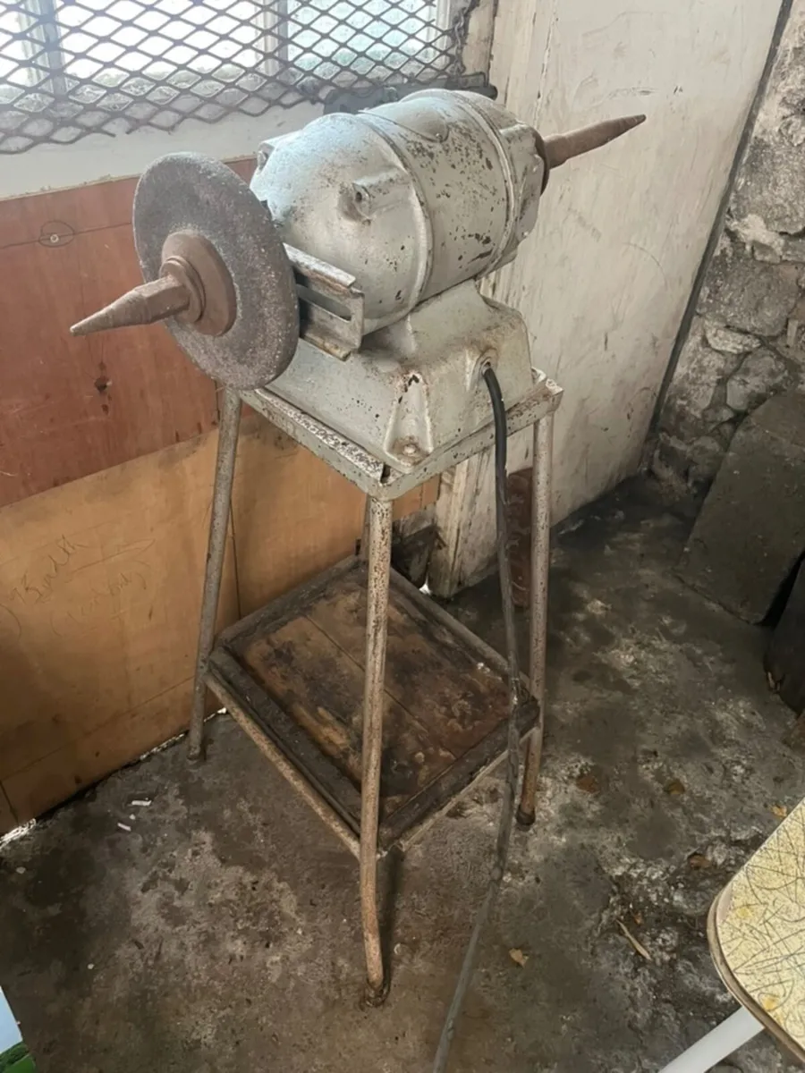 Vintage  Industrial Grinder / Polisher - Image 4