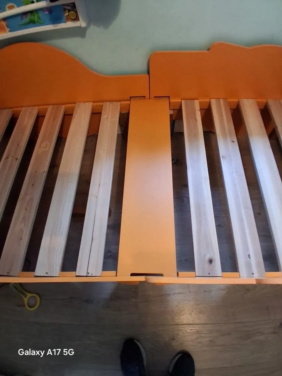 JCB kids bed - Image 4