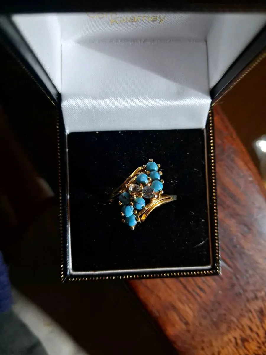Collectibles and gold - Image 1