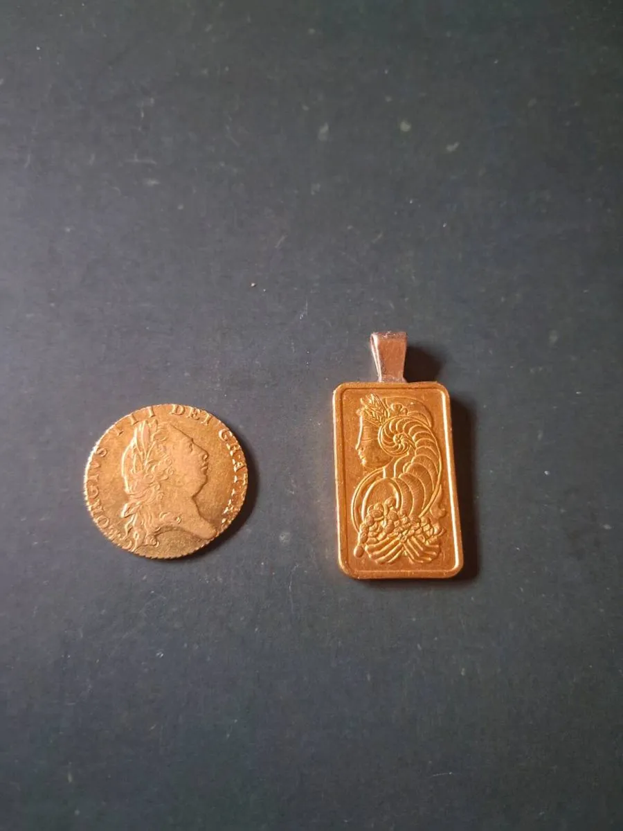 Collectibles and gold - Image 4