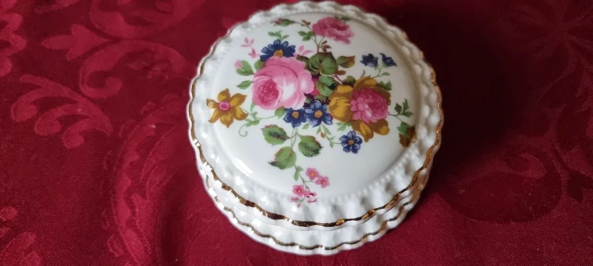 Crown England BoneChina Floral Jewelry Trinket Box - Image 3