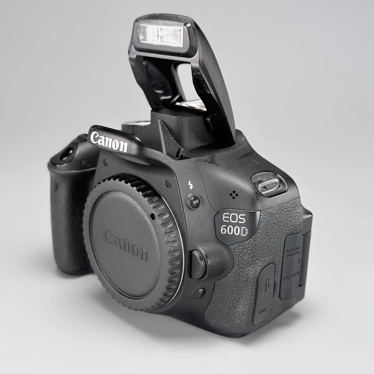 Canon 600D with 4 lenses ( shutter count 17K) - Image 3