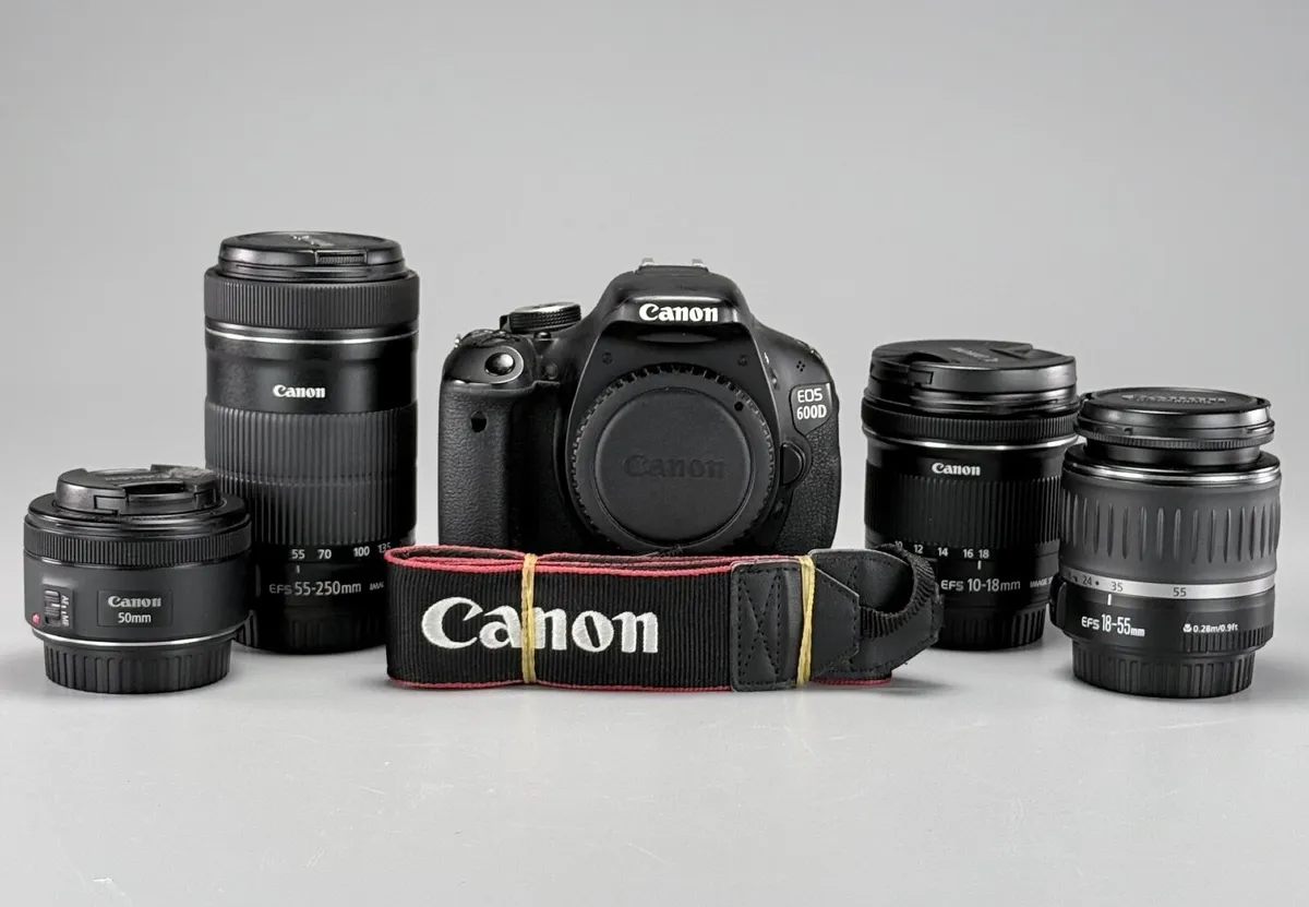 Canon 600D with 4 lenses ( shutter count 17K) - Image 1