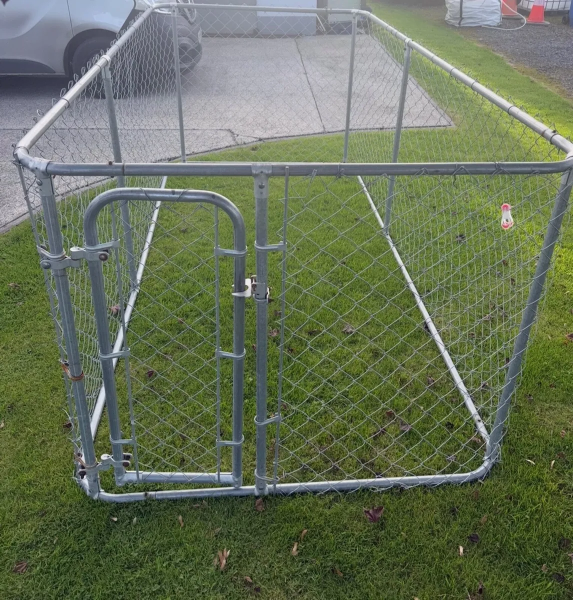 Dog pen/run - Image 1