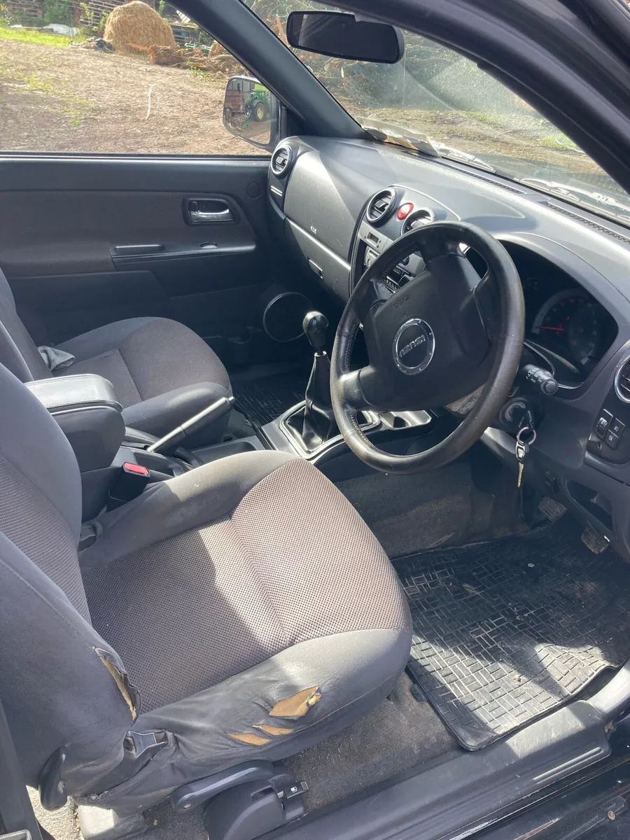 Isuzu dmax - Image 4