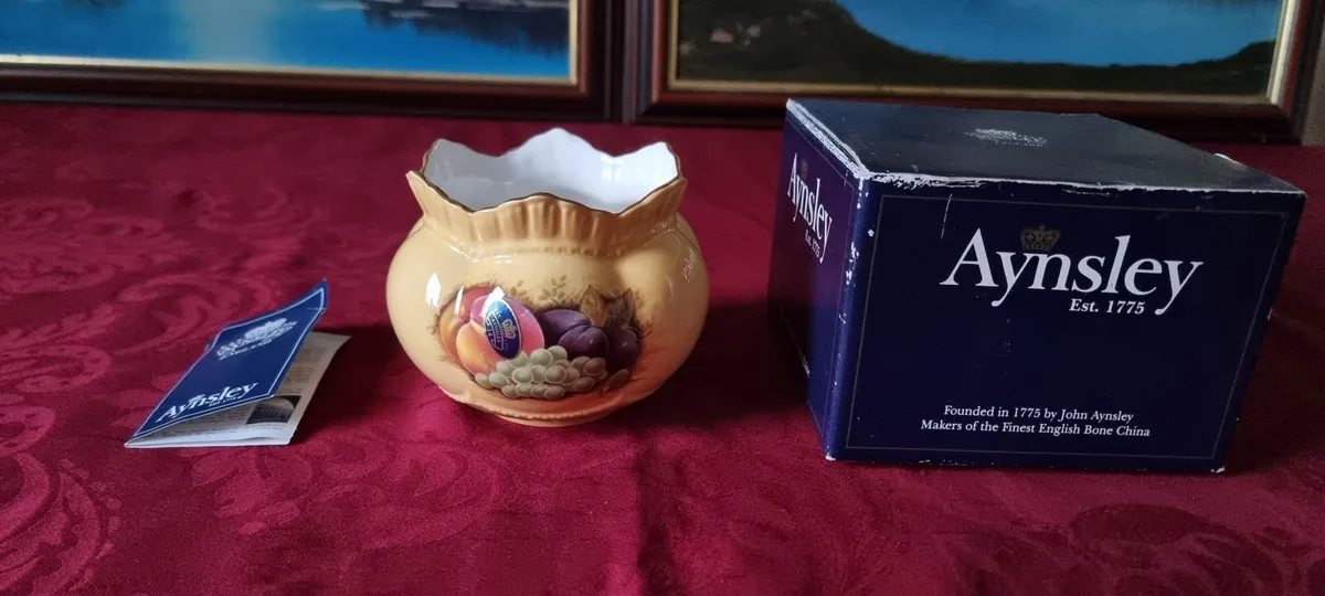 New In Box Aynsley Orchard Gold Windsor Rose Bowl - Image 3
