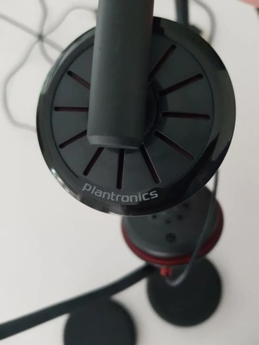 Plantronics C320 Blackwire Headsets - Image 2