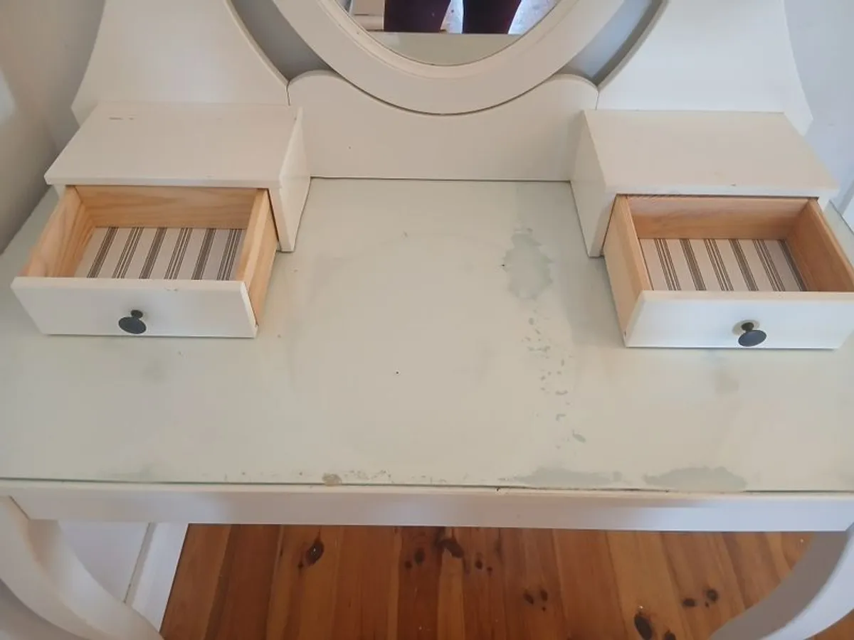 dressing table - Image 2