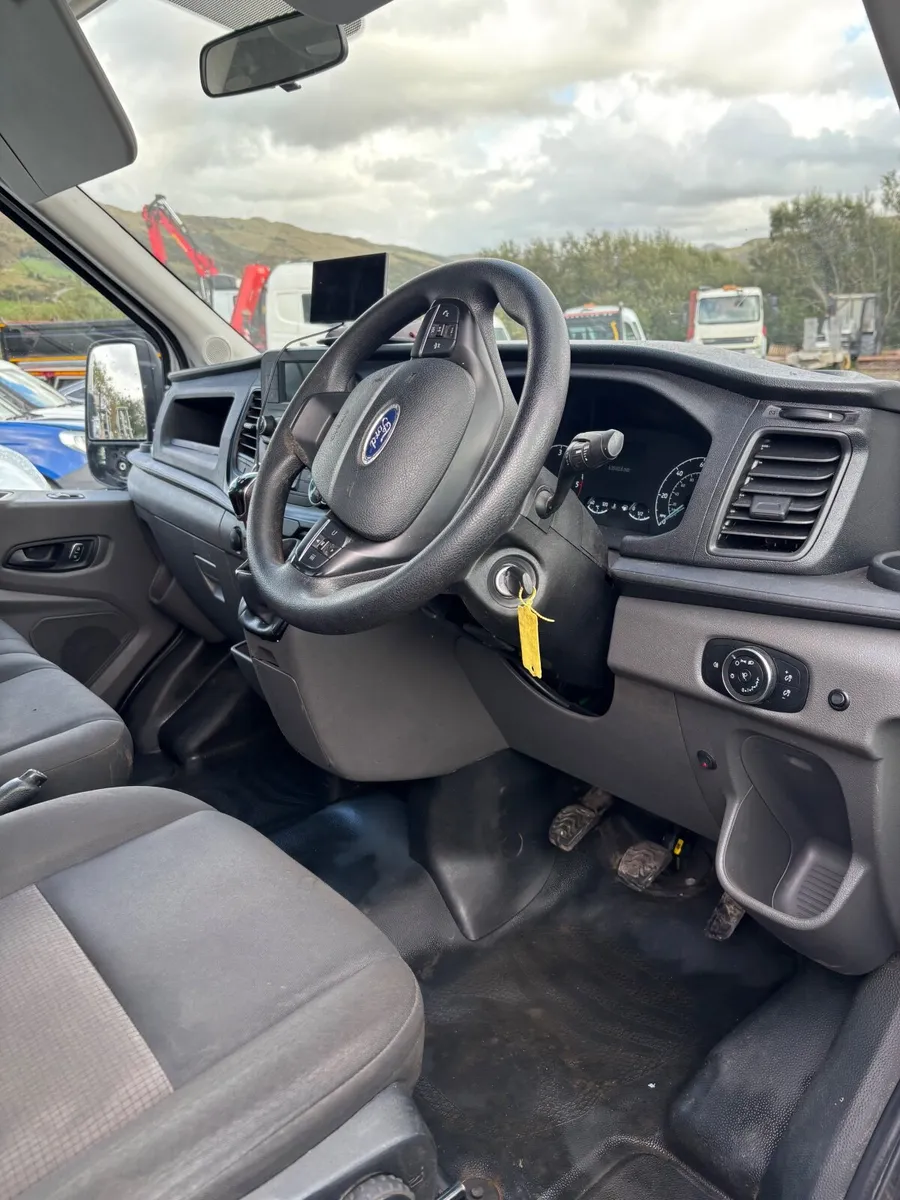 Ford Transit 2022 - Image 2