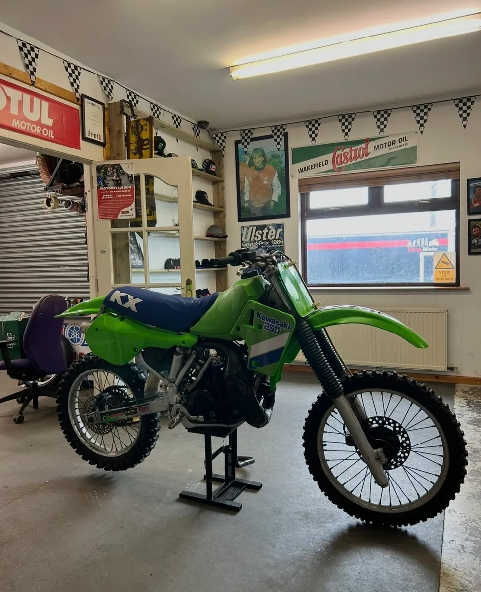 Kawasaki kx250 1987 - Image 2