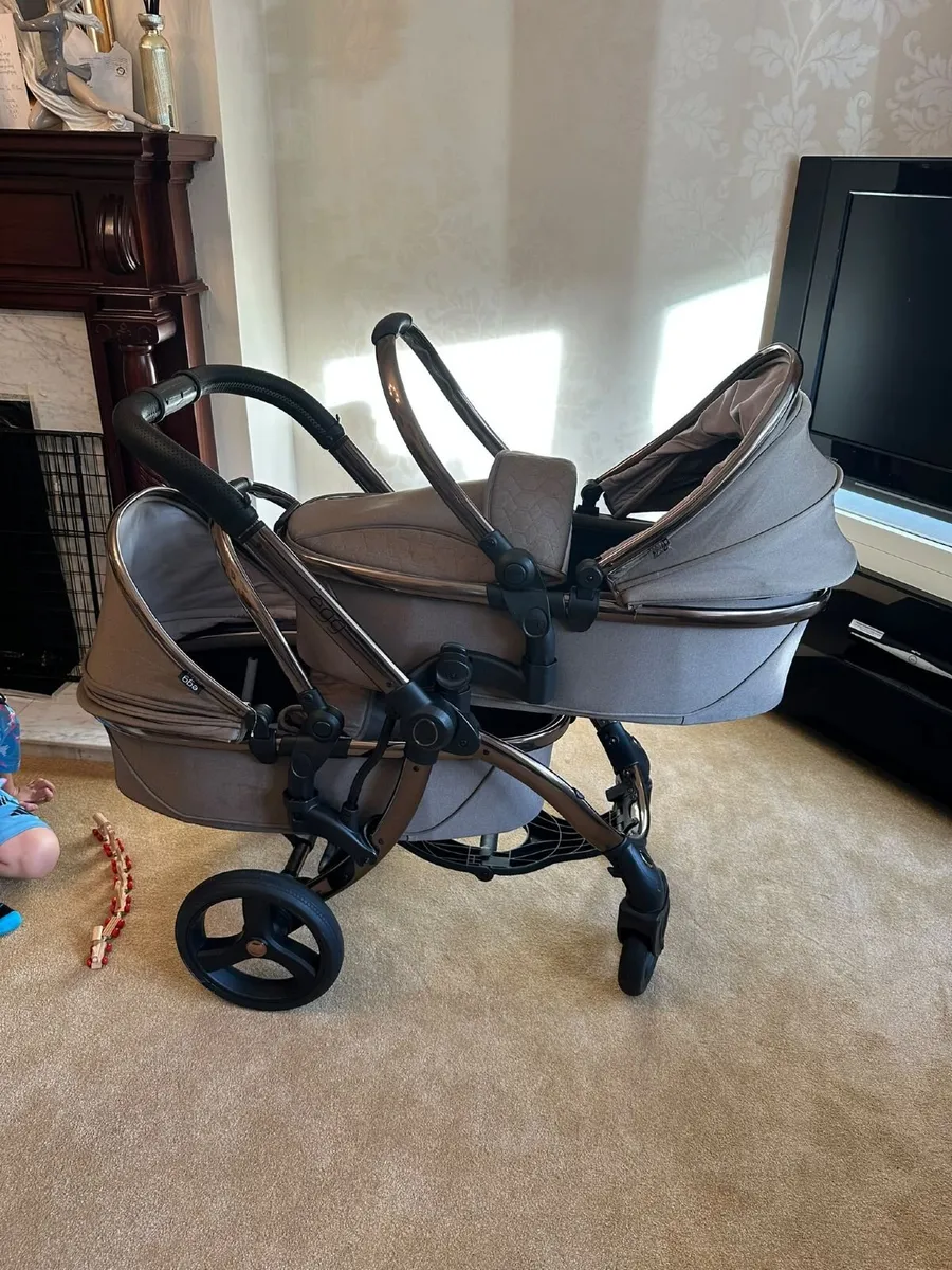 Pram Egg 2 Twin Bundle - Image 1