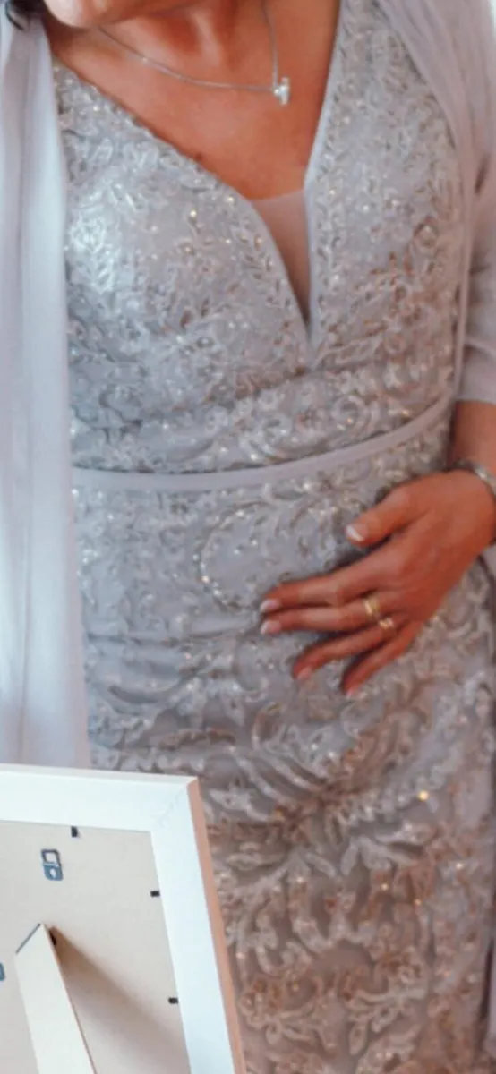 Mother of the bride - Image 3
