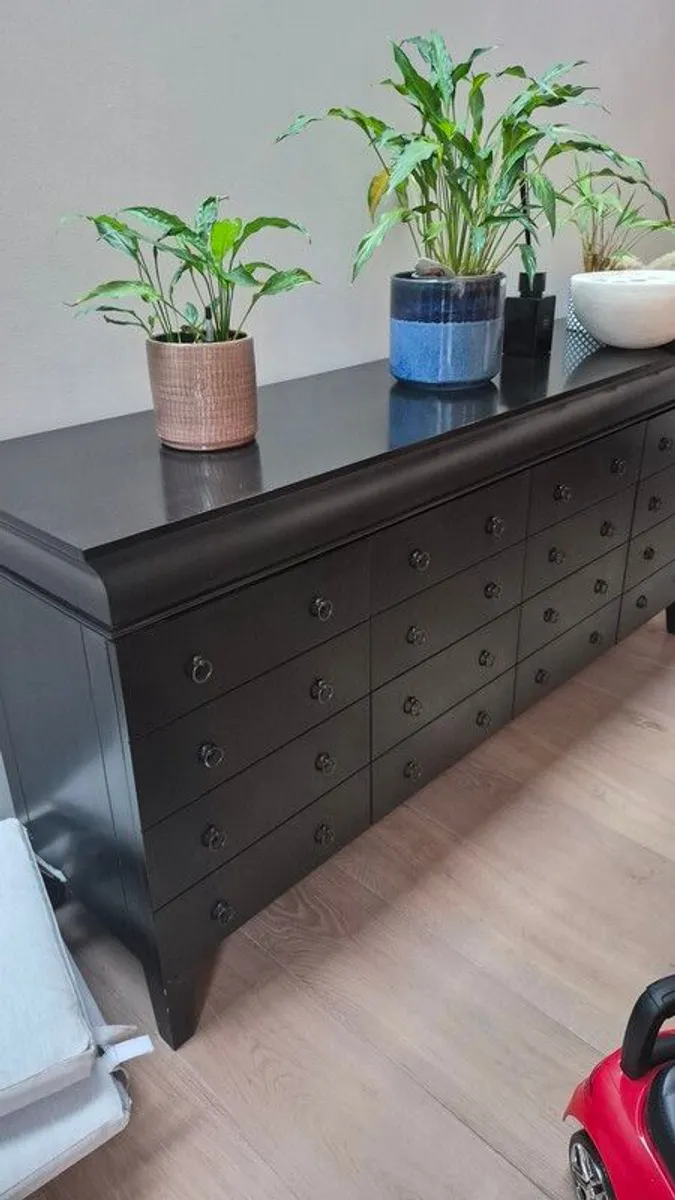 Sideboard - Image 2