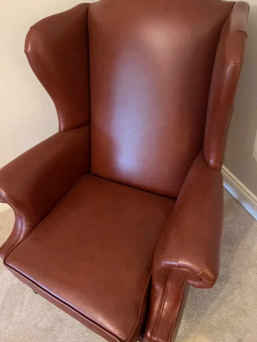 Leather armchair - Image 1