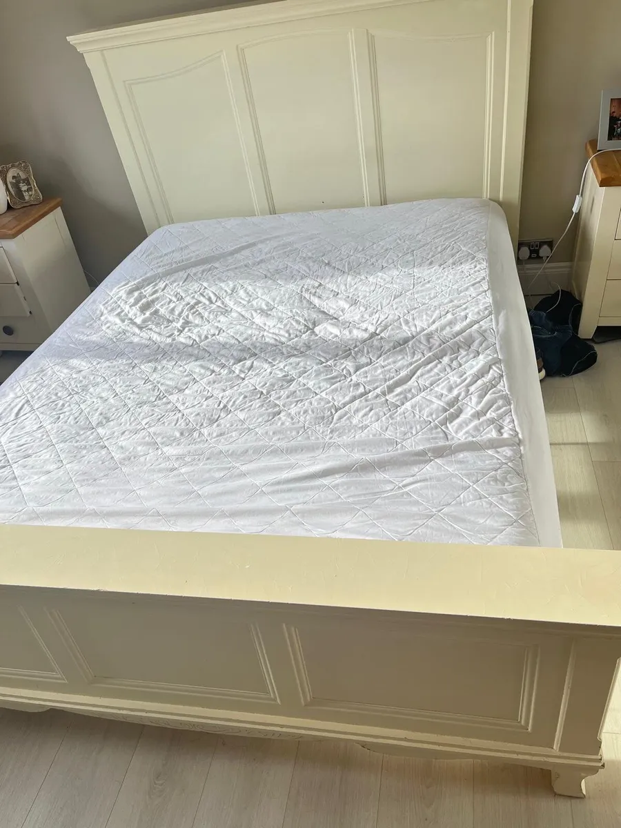 5ft King Bed - Image 1