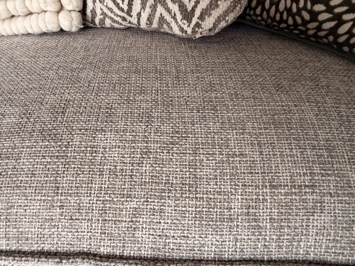 Couch Set - Image 4