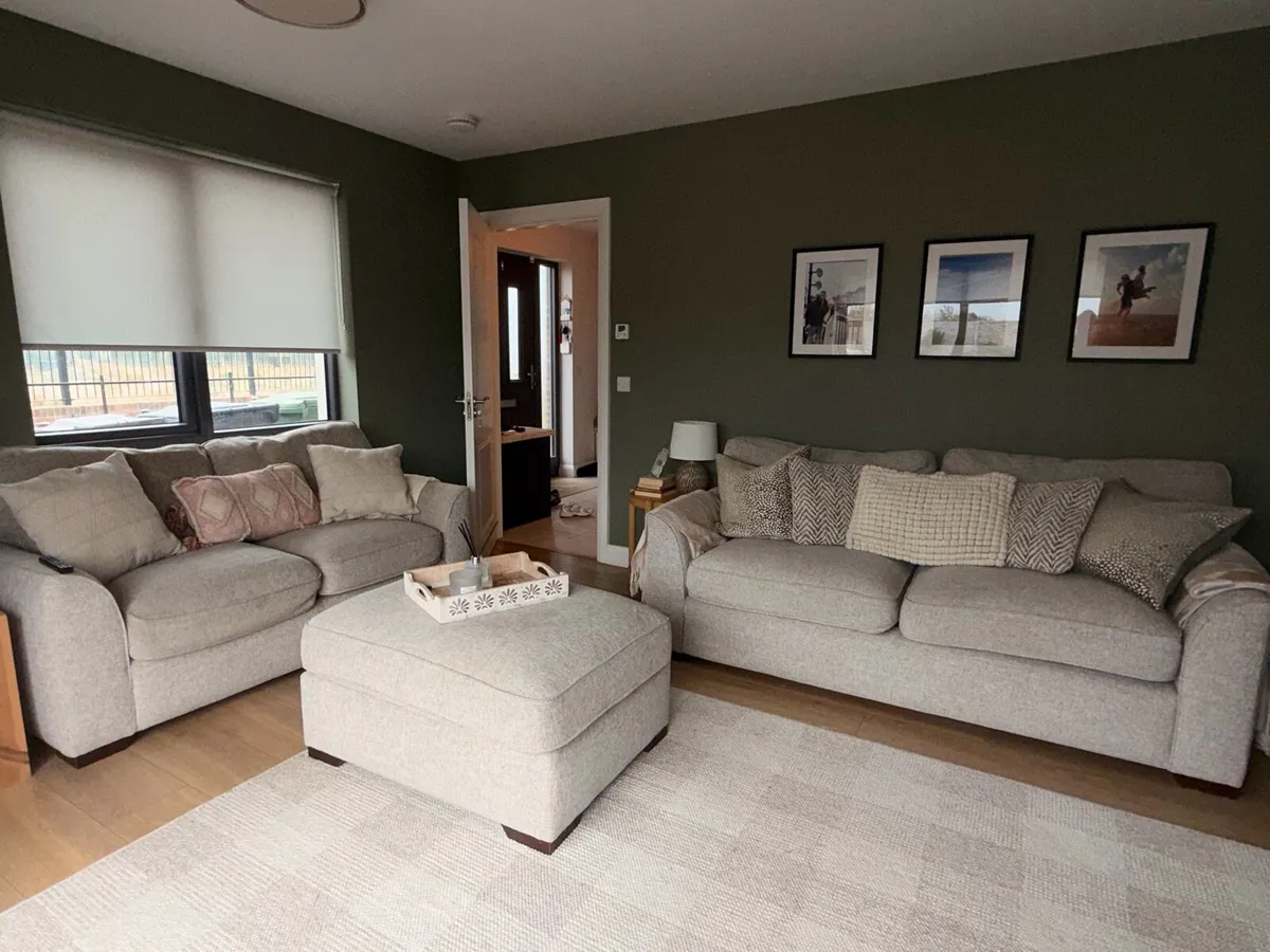Couch Set - Image 1