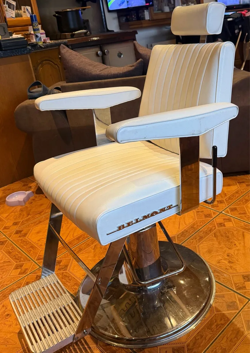 Barber chair - Image 2