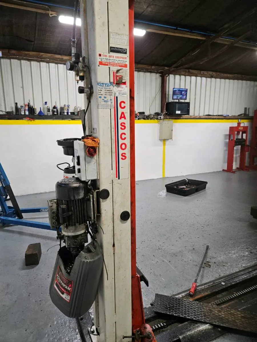 Looking for casco lift for parts
