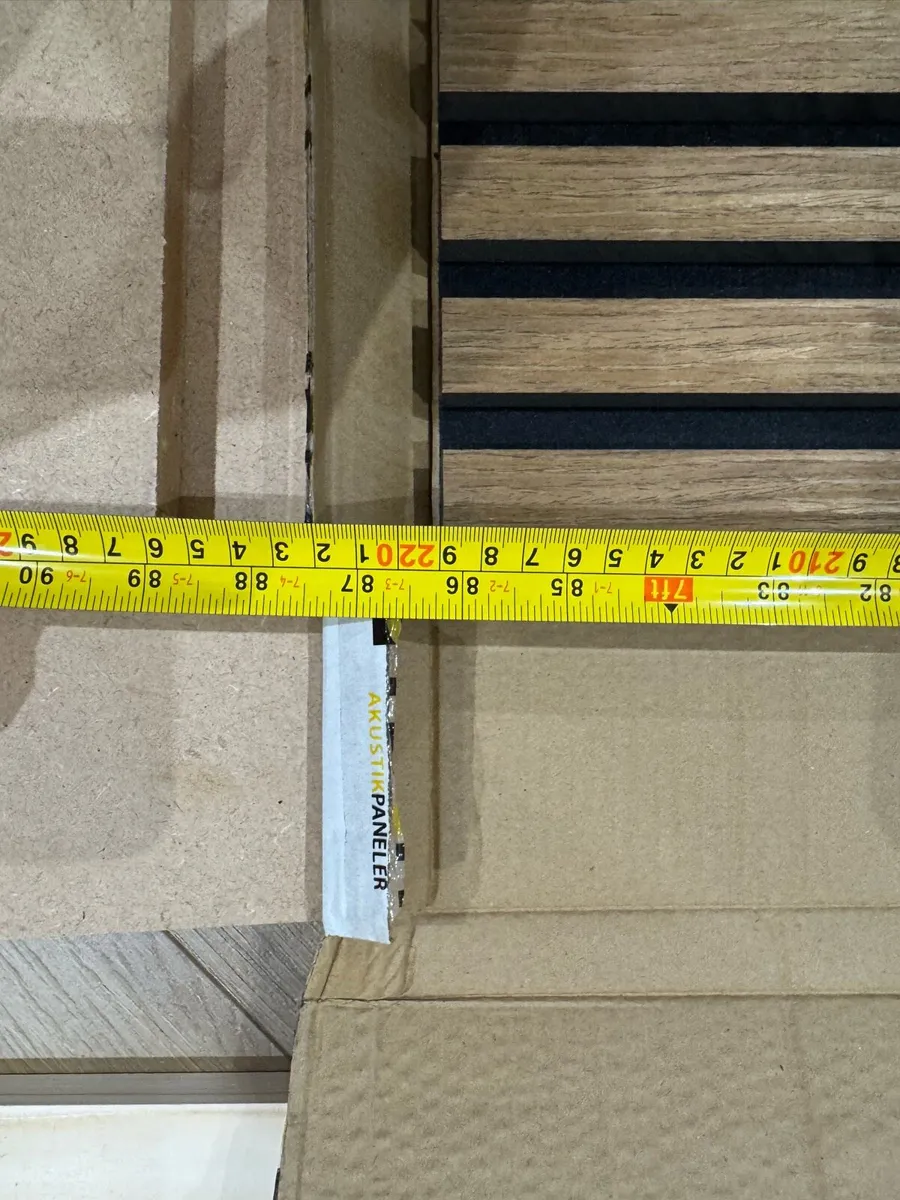 Oiled Oak Acoustic Wall Panelling - Image 4