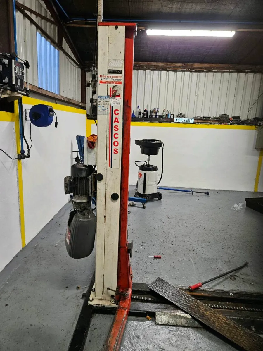 Looking for casco lift for parts