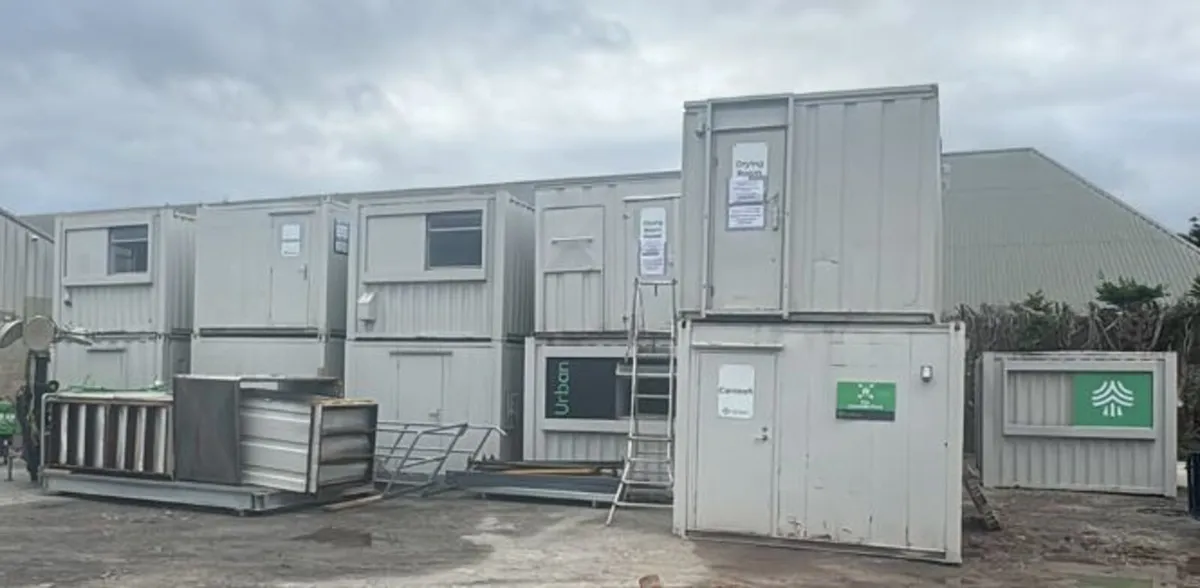 anti vandal cabins - Image 1