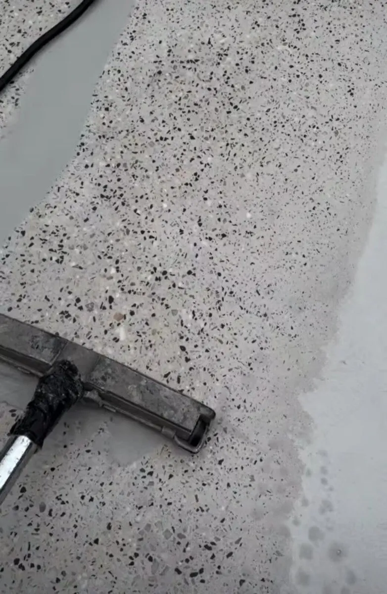 Concrete grinder for hire - Image 1