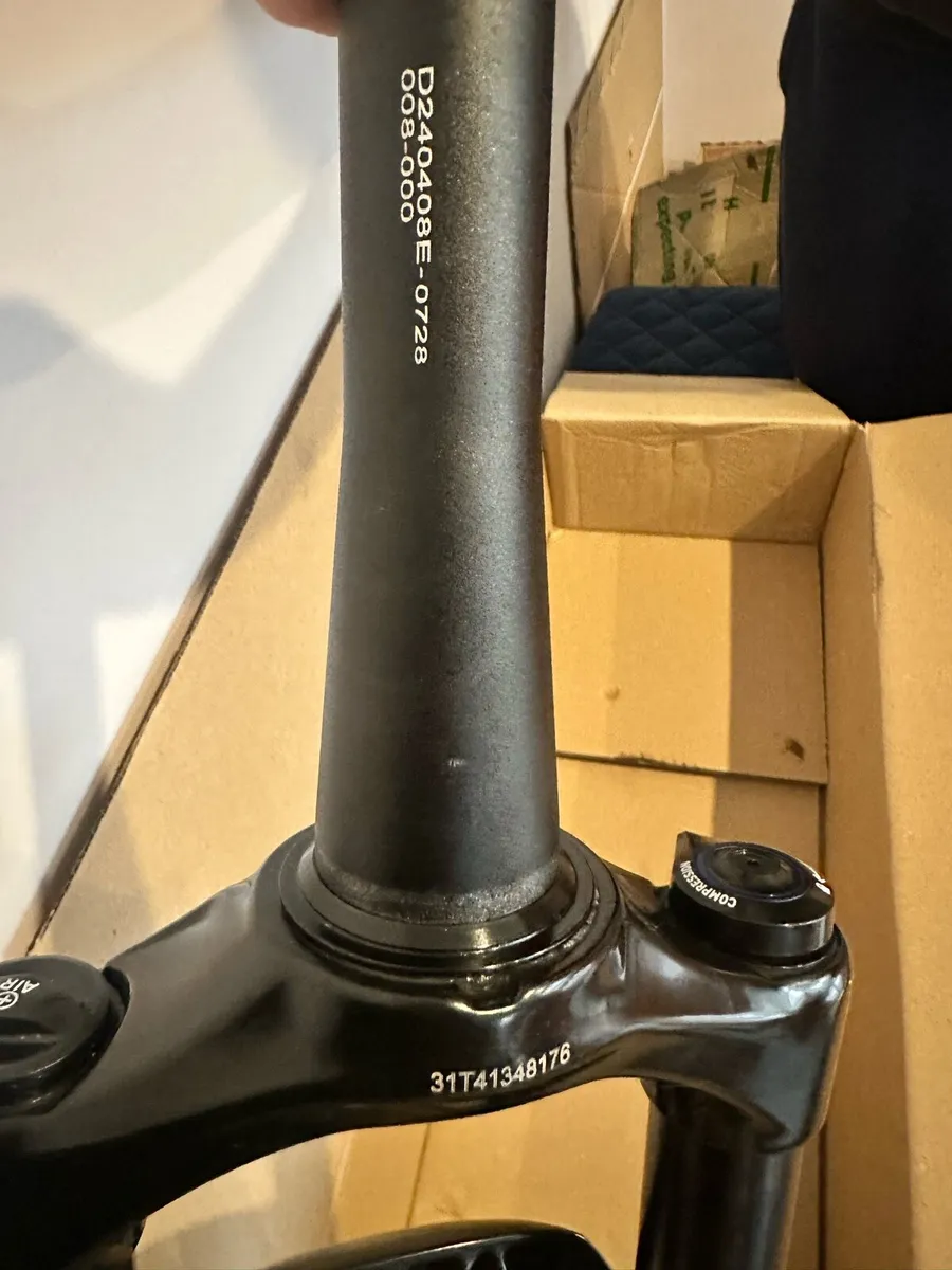 Rockshox recon 29inch 140mm - Image 4
