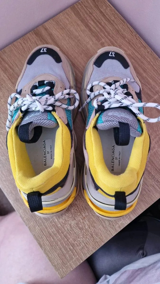 Balenciaga triple S Trainers - Image 3