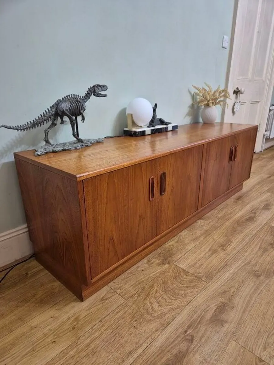 Mid Century sideboard - Image 4