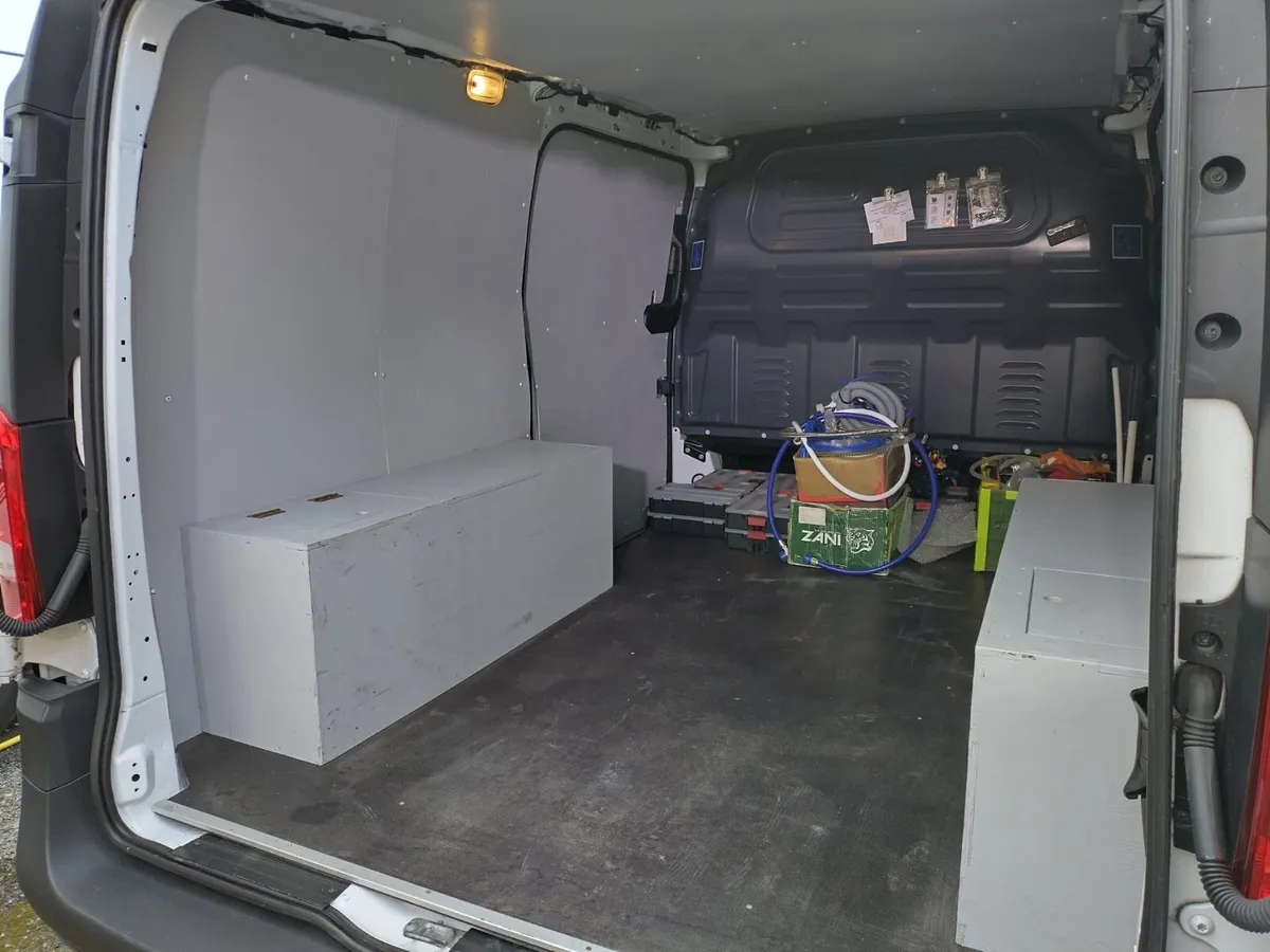 Mercedes Vito floor and side panelling - Image 3